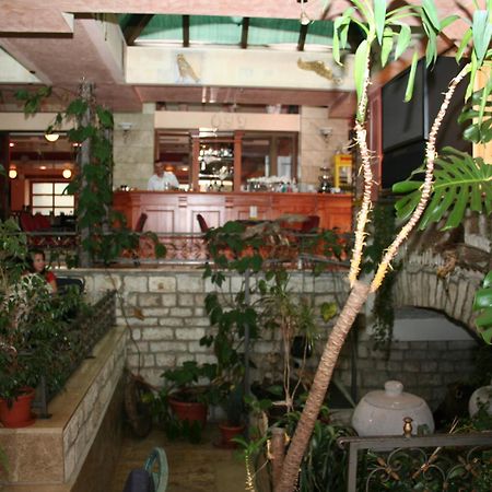 Hotel Dinara Ливно Стая снимка