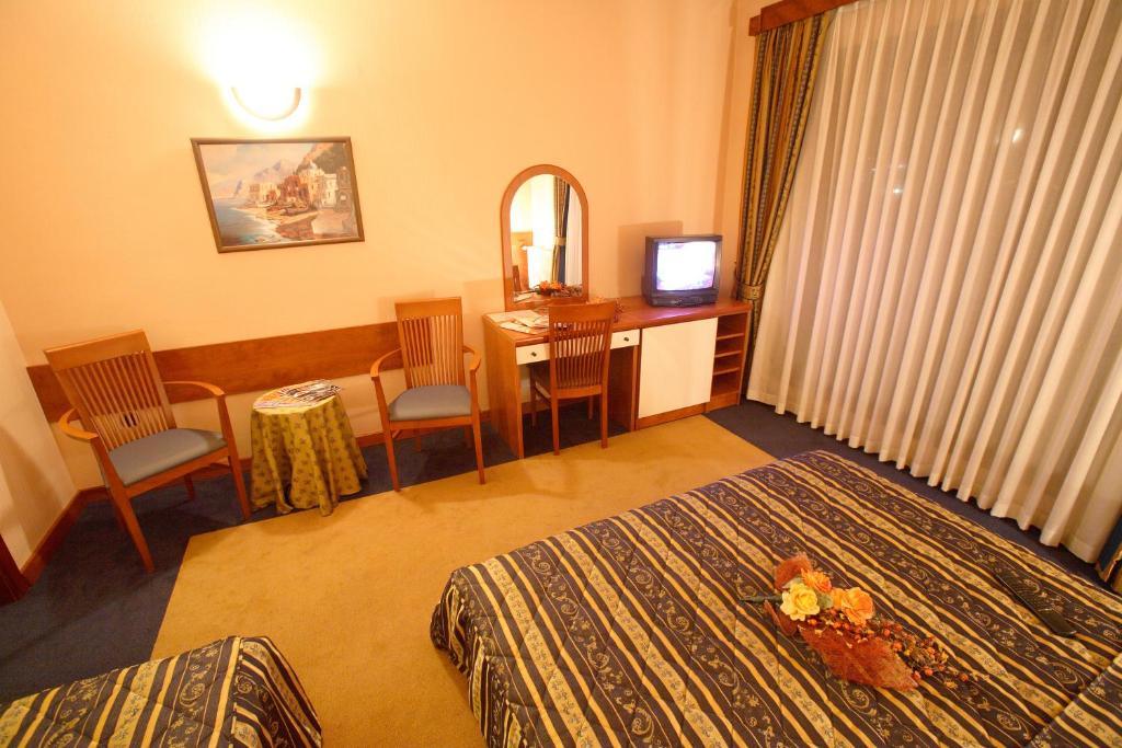 Hotel Dinara Ливно Стая снимка